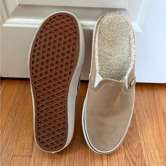Vans lined slip ons - Picture 3 of 4